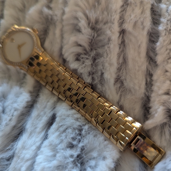 Movado Watch Womens Diamond and Gold - Picture 6 of 14
